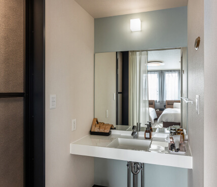 ミドルツインルーム3枚目のスライドへ移動する